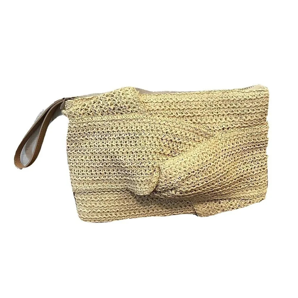 A New Day Clutch Womens Tan Beige Zip Closure Raffia Straw‎ Wristlet Natural New
